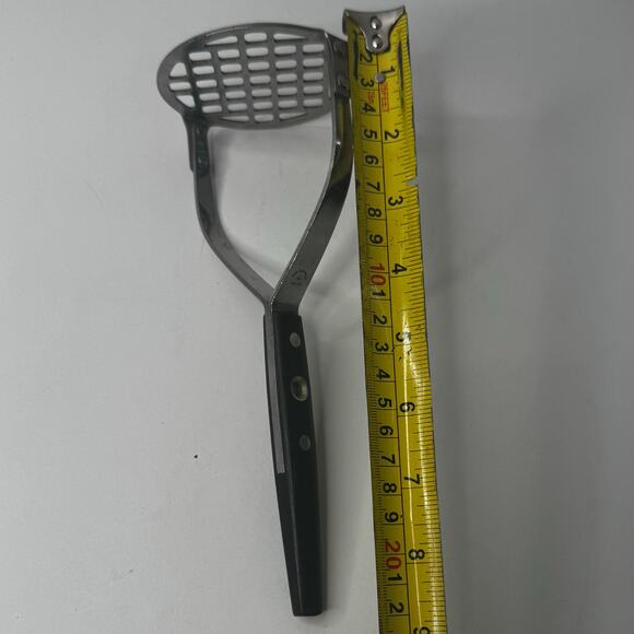 Flint Arrowhead Potato Masher Stainless Steel USA Black Handle Center Hole VTG - Picture 5 of 5